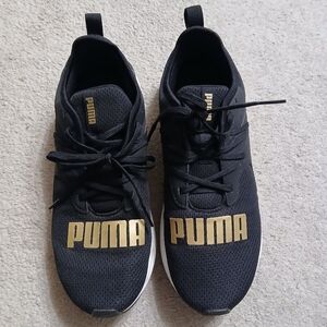 PUMA Black and Gold Men's Running Shoes Size 9 (Can Be Unisex!/Women's!)